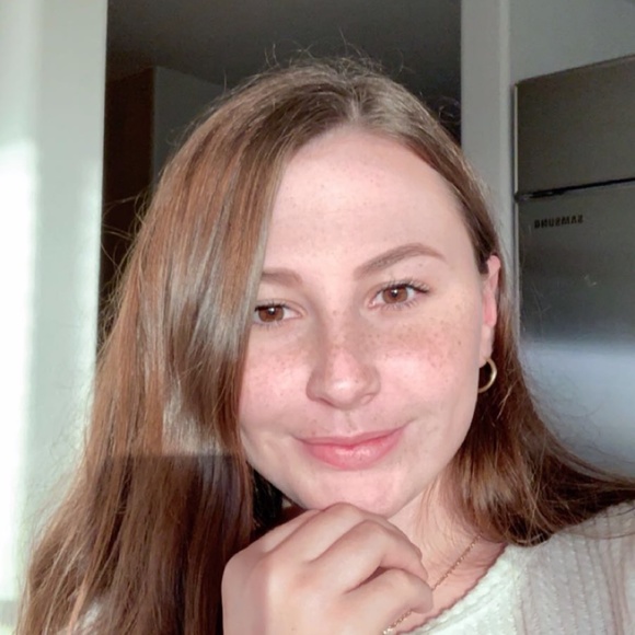 Meet your Posher, Kyla - Picture 2 of 3